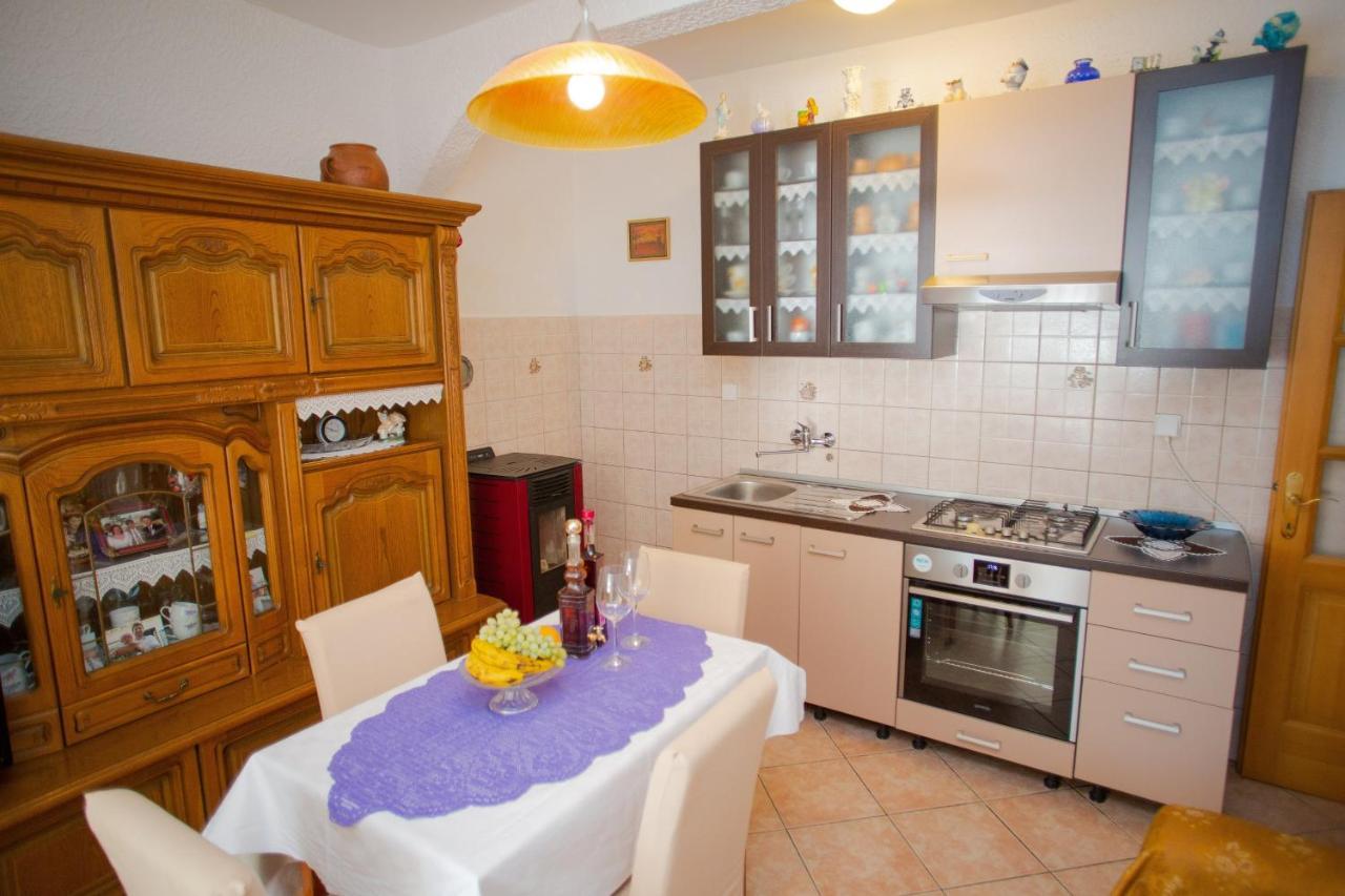 Apartments By The Sea Metajna, Pag - 6522 Zubovici Luaran gambar