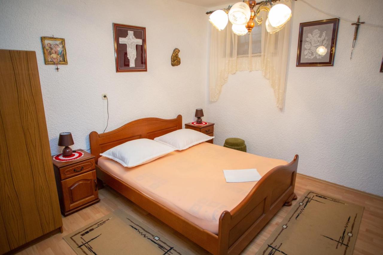 Apartments By The Sea Metajna, Pag - 6522 Zubovici Luaran gambar