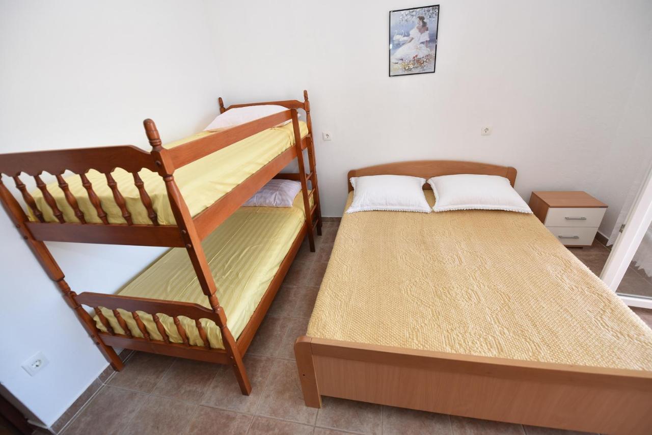 Apartments By The Sea Metajna, Pag - 6522 Zubovici Luaran gambar