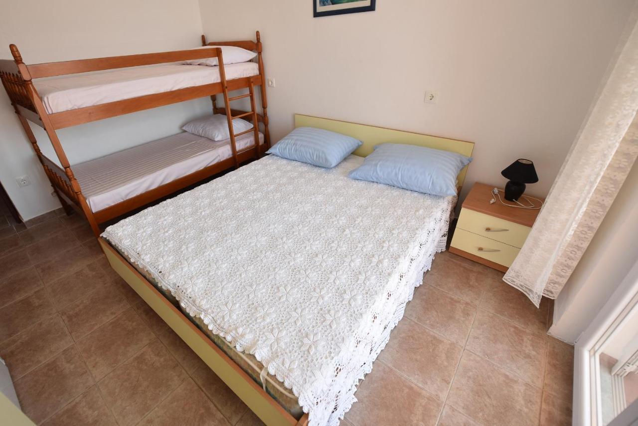Apartments By The Sea Metajna, Pag - 6522 Zubovici Luaran gambar