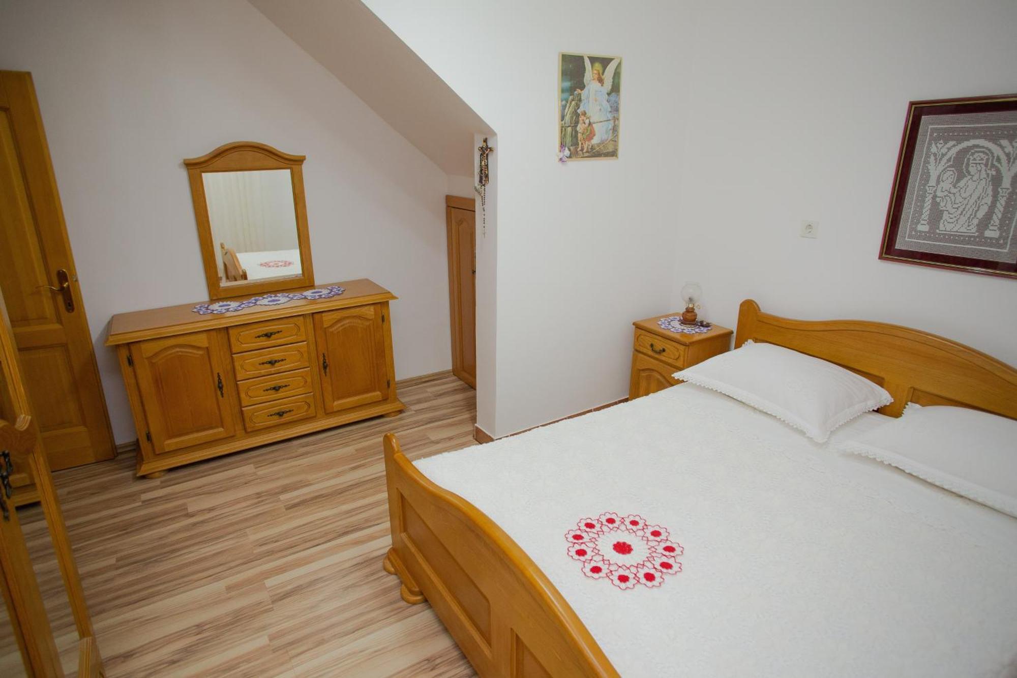 Apartments By The Sea Metajna, Pag - 6522 Zubovici Bilik gambar